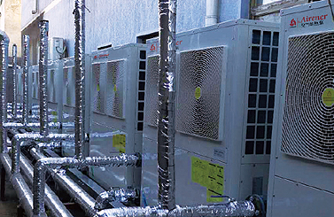 北京市昌平區(qū)、朝陽區(qū)（2016年），順義區(qū)、平谷區(qū)（2016年、2017年），2018年石家莊無極縣、保定安國、邢臺隆堯縣、任縣、巨鹿等政府“煤改電”空氣源熱泵采暖中標(biāo)工程項(xiàng)目